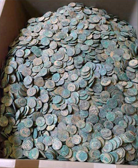 Metal detectorist finds 22,000 Roman coins
